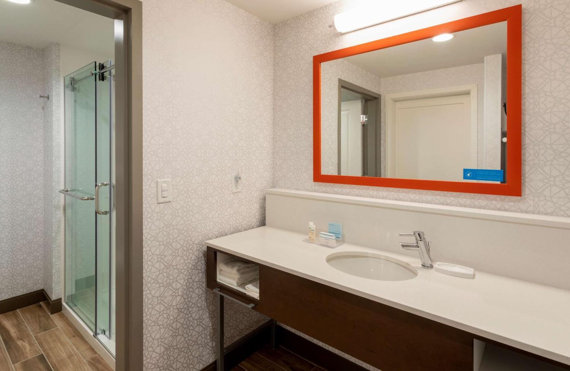 Hampton Inn Eden Prairie Minneapolis Exterior photo